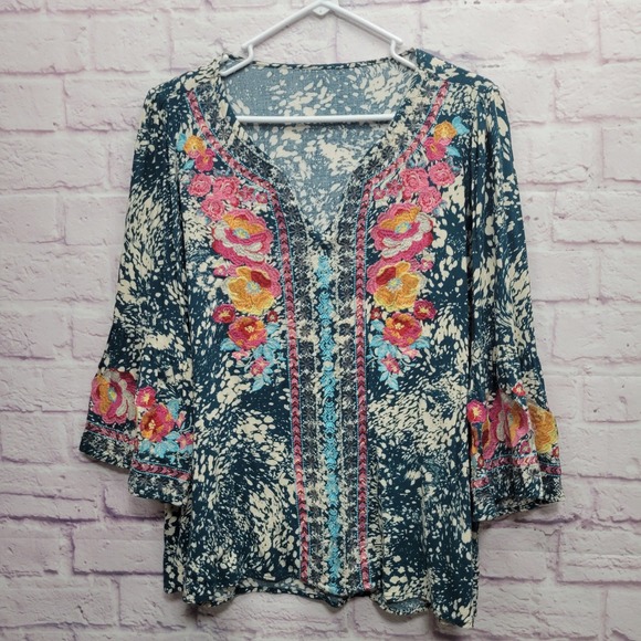 Unbranded Tops - Boho Embroidered Floral Blouse M Bell Sleeve Festival Peasant Artsy Hippie Folk